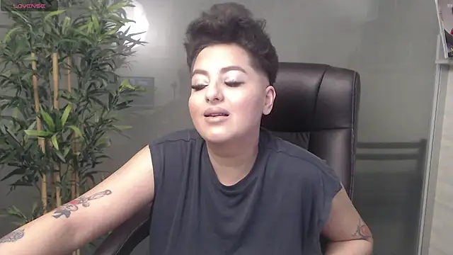 BustyAllyy online show from 01/10/25, 09:42