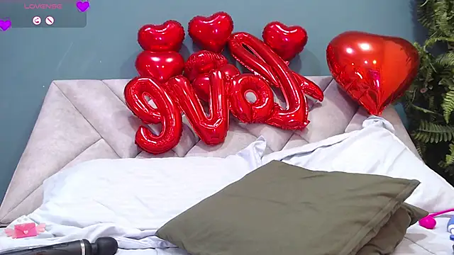 SharisWillian online show from 02/15/25, 04:23