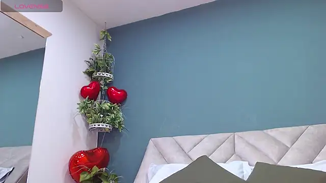 SharisWillian online show from 03/13/25, 04:05