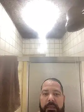 Snapshot of baruel-10 chatting on 02/18/25, 01:43 baruel-10 online show from 02/18/25, 01:43