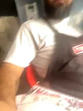 Snapshot of baruel-10 chatting on 10/18/25, 02:51 baruel-10 online show from 10/18/25, 02:51