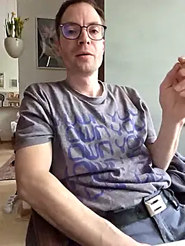 Snapshot of Schnubby1 chatting on 02/24/25, 03:42 Schnubby1 online show from 02/24/25, 03:42