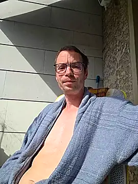 Snapshot of Schnubby1 chatting on 09/12/25, 10:04 Schnubby1 online show from 09/12/25, 10:04