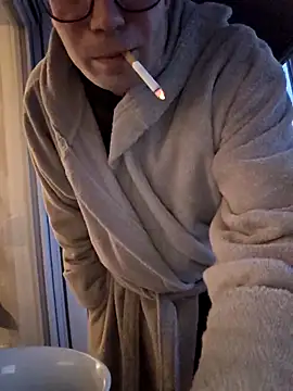 Snapshot of Schnubby1 chatting on 02/16/26, 04:47 Schnubby1 online show from 02/16/26, 04:47