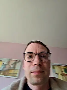 Snapshot of Schnubby1 chatting on 03/06/26, 09:17 Schnubby1 online show from 03/06/26, 09:17