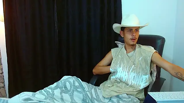 Bastiaan 28 online show from 03/10/26, 03:00