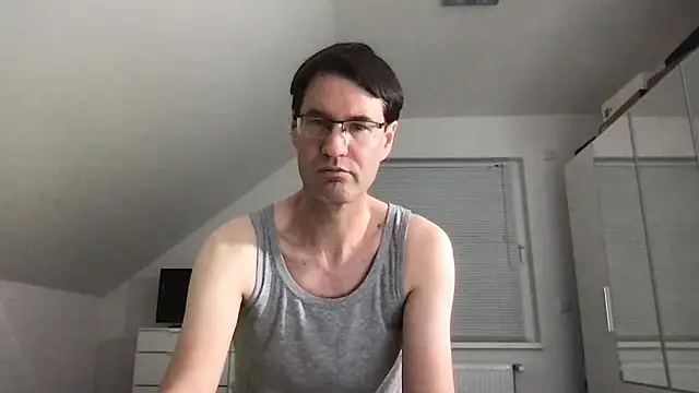 zxzx cam1 online show from 12/01/24, 10:53