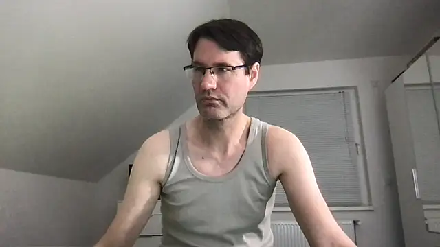 zxzx cam1 online show from 03/02/25, 05:04