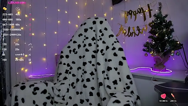 HANNA MONTANAS online show from 12/30/24, 01:14