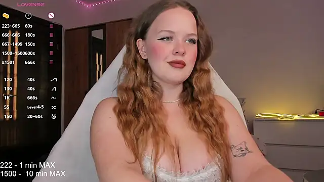 HANNA MONTANAS online show from 10/02/25, 02:46