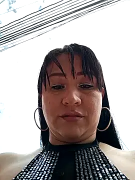 Snapshot of alondraabrown chatting on 11/22/25, 03:44 alondraabrown online show from 11/22/25, 03:44