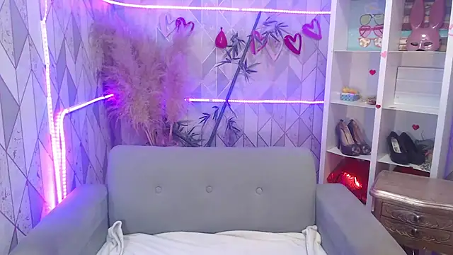 charlottemoonxz online show from 09/11/25, 06:41