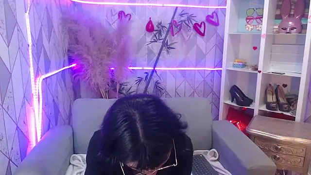 charlottemoonxz online show from 09/17/25, 06:53