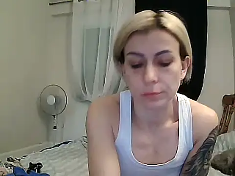 Snapshot of anechka1 chatting on 01/05/25, 10:40 anechka1 online show from 01/05/25, 10:40