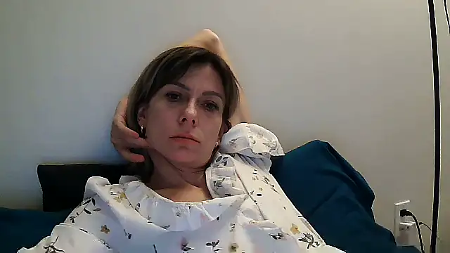 Snapshot of anechka1 chatting on 01/19/26, 02:04 anechka1 online show from 01/19/26, 02:04