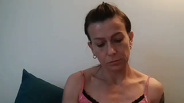 Snapshot of anechka1 chatting on 04/26/26, 11:35 anechka1 online show from 04/26/26, 11:35