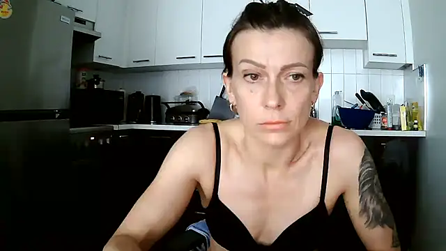 Snapshot of anechka1 chatting on 06/12/26, 07:13 anechka1 online show from 06/12/26, 07:13