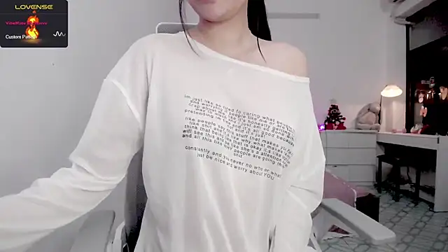 Snapshot of _OMO_ chatting on 03/09/25, 05:49  OMO  online show from 03/09/25, 05:49