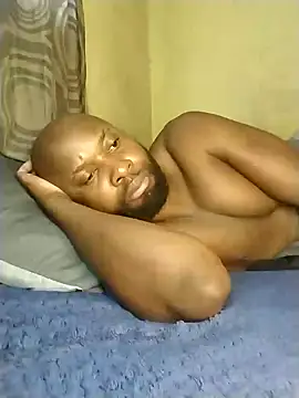 Snapshot of Stallion100 chatting on 01/30/25, 04:27 Stallion100 online show from 01/30/25, 04:27