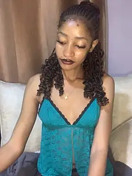 Snapshot of GoddessVee chatting on 12/05/24, 11:07 GoddessVee online show from 12/05/24, 11:07