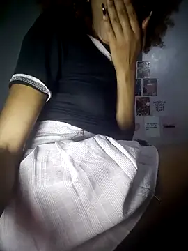 Snapshot of GoddessVee chatting on 10/19/25, 07:36 GoddessVee online show from 10/19/25, 07:36