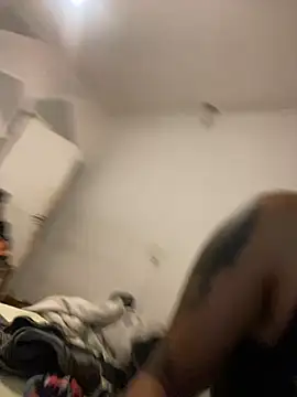 Snapshot of canderodrig777 chatting on 02/08/25, 12:06 canderodrig777 online show from 02/08/25, 12:06