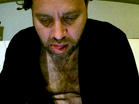 Snapshot of pollarikaaa chatting on 11/19/25, 11:38 pollarikaaa online show from 11/19/25, 11:38