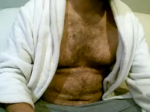 Snapshot of pollarikaaa chatting on 11/30/25, 04:49 pollarikaaa online show from 11/30/25, 04:49