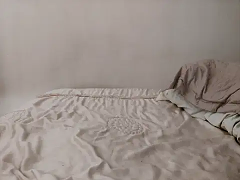 Snapshot of pollarikaaa chatting on 02/08/26, 08:23 pollarikaaa online show from 02/08/26, 08:23