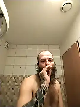 Snapshot of AbukLoko chatting on 03/01/25, 05:05 AbukLoko online show from 03/01/25, 05:05