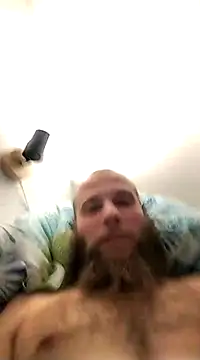 Snapshot of AbukLoko chatting on 03/04/25, 11:00 AbukLoko online show from 03/04/25, 11:00