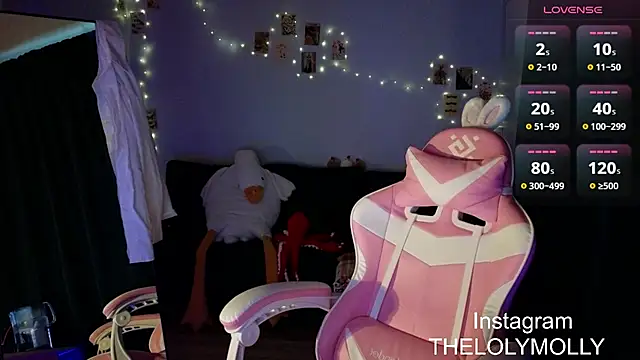 Snapshot of LolyMolli chatting on 02/07/25, 02:15 LolyMolli online show from 02/07/25, 02:15