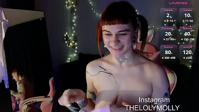 Snapshot of LolyMolli chatting on 03/08/25, 05:11 LolyMolli online show from 03/08/25, 05:11
