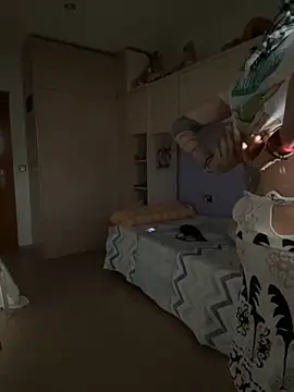 Kamaleonix online show from 10/25/25, 02:46