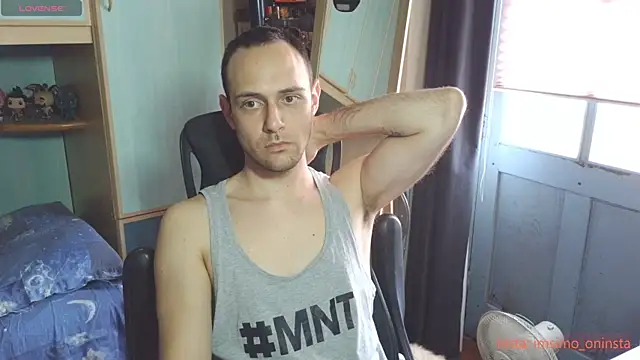 Snapshot of im-simo chatting on 07/17/26, 03:18 im-simo online show from 07/17/26, 03:18