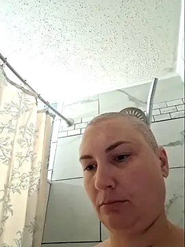 MilfyMrsRobinson online show from 04/29/26, 04:00