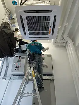 2tomka52052sex online show from 01/06/25, 06:47