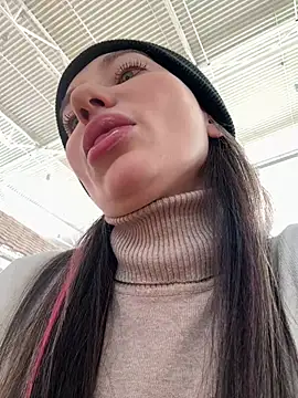 MooonReal online show from 03/14/25, 06:21