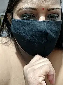 Snapshot of Love_Jenny chatting on 03/11/26, 05:02 Love Jenny online show from 03/11/26, 05:02