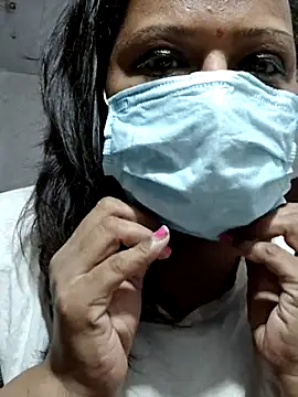 Snapshot of Love_Jenny chatting on 03/13/26, 05:03 Love Jenny online show from 03/13/26, 05:03