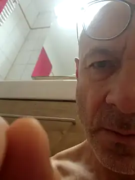 Snapshot of andikali9999 chatting on 12/11/24, 12:55 andikali9999 online show from 12/11/24, 12:55