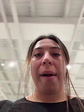 KimArts online show from 12/01/25, 06:57