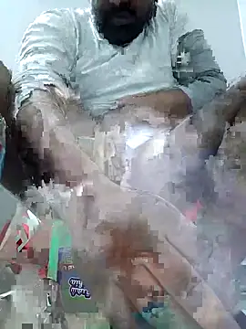 Snapshot of ListedLoin chatting on 02/18/25, 12:17 ListedLoin online show from 02/18/25, 12:17