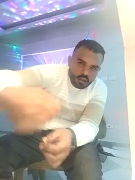 Snapshot of ListedLoin chatting on 03/07/25, 12:45 ListedLoin online show from 03/07/25, 12:45