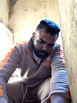 ListedLoin online show from 03/09/26, 12:09