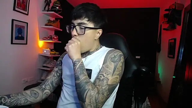 jung dragon online show from 10/16/25, 01:39