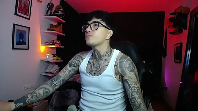 jung dragon online show from 10/24/25, 04:31