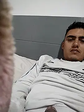 Snapshot of ToysSex_1 chatting on 03/03/26, 01:45 ToysSex 1 online show from 03/03/26, 01:45