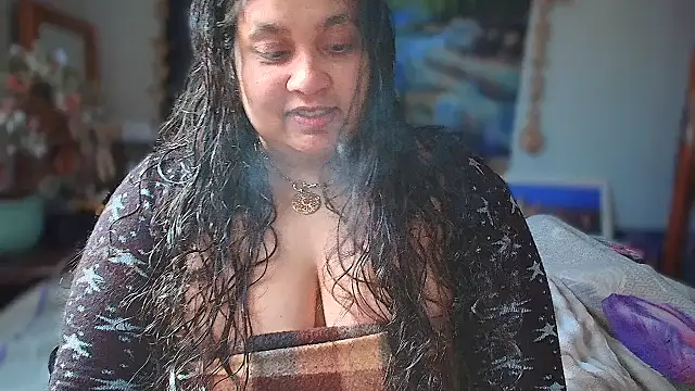 Snapshot of MelanieFawker chatting on 02/05/25, 05:42 MelanieFawker online show from 02/05/25, 05:42