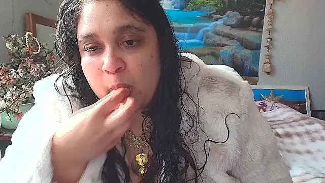 Snapshot of MelanieFawker chatting on 03/07/25, 05:06 MelanieFawker online show from 03/07/25, 05:06